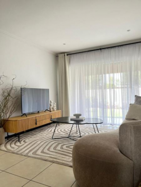 Serene Ground Floor Retreat with Private Garden